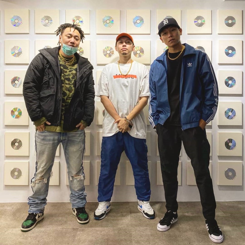 瘦子(右一)及蛋堡(右二)兩位Rapper都有入圍歌王。