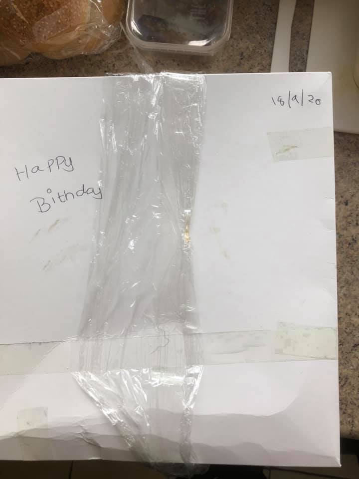 蛋糕包裝十分簡陋。網上圖片