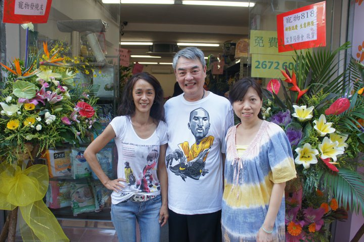 颜国梁和霍洁贞在TVB结识并相爱逾40年，鹣鲽情深。