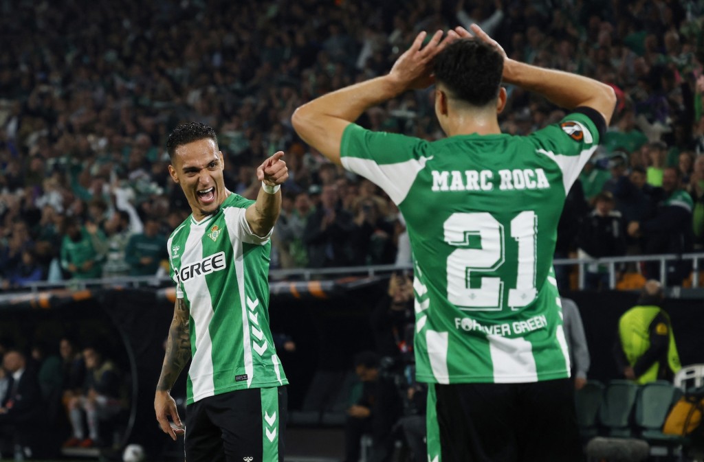 安东尼由曼联外借贝迪斯半季后，今夏正式转会。路透社