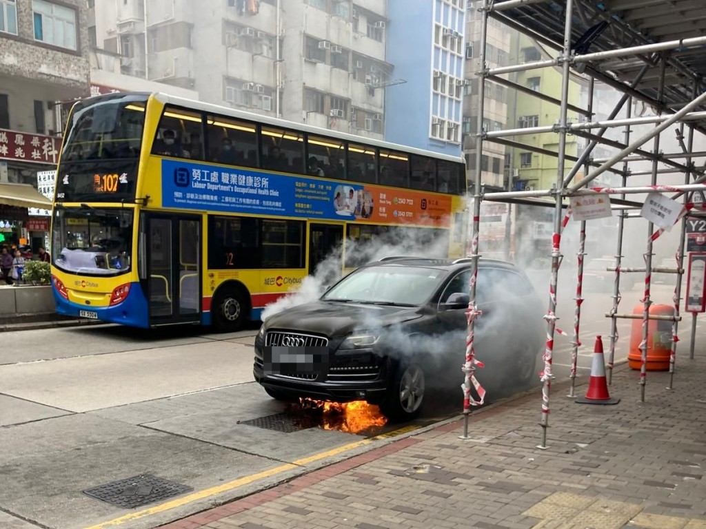 涉事奧迪私家車。FB：馬路的事討論區