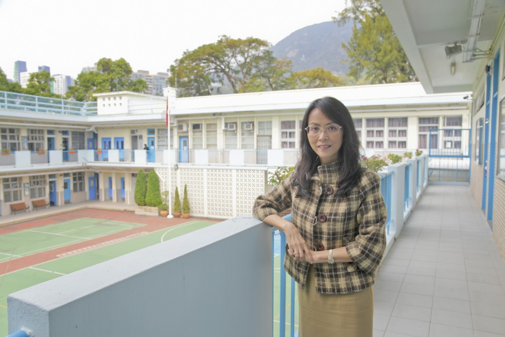 津贴中学议会主席李伊莹表示，自高才通等计划的受养人可申请公营学校后，据知港籍学生申请本地学校的数字增加。