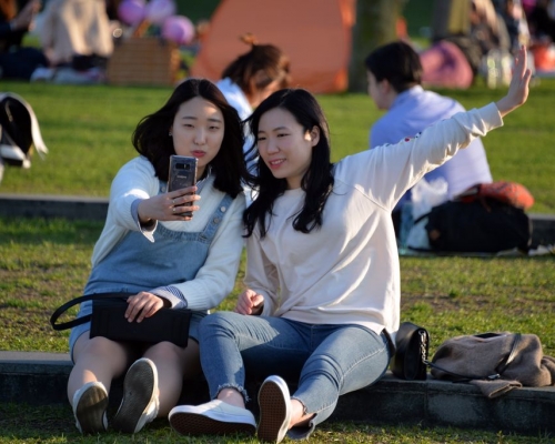 今年三月本港天氣異常溫暖及晴朗。資料圖片