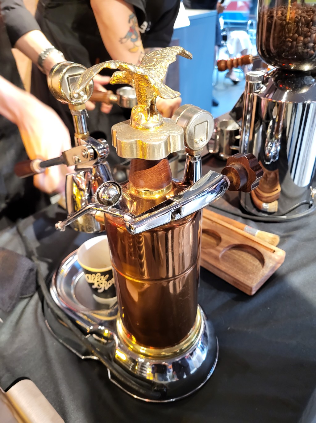 全新Tonale發布會現場提供意大利手工沖壓咖啡供客人享用。