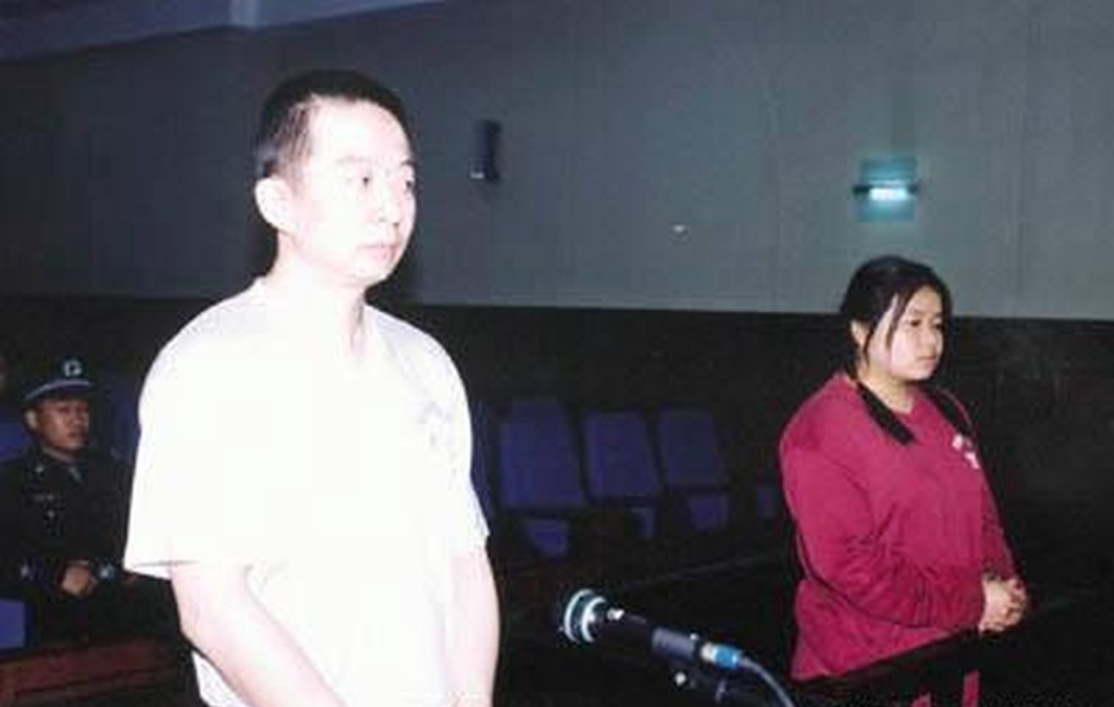 马勇(男,湖南衡东县人)、段智群(女、四川蓬溪县人)被判死刑。 马勇(男,湖南衡东县人)、段智群(女、四川蓬溪县人)被判死刑。