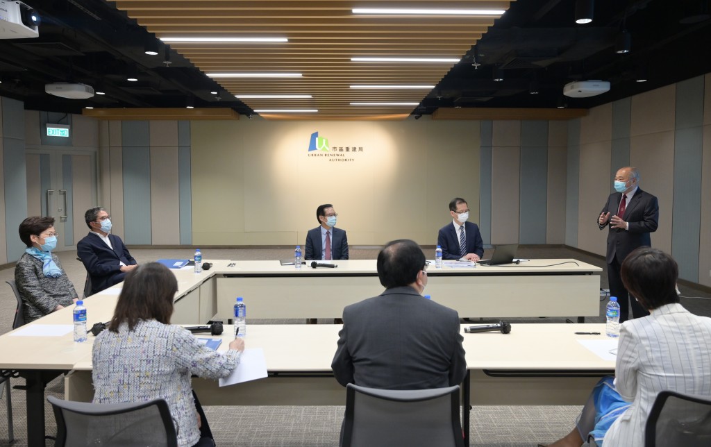 林鄭月娥到訪中環街市。