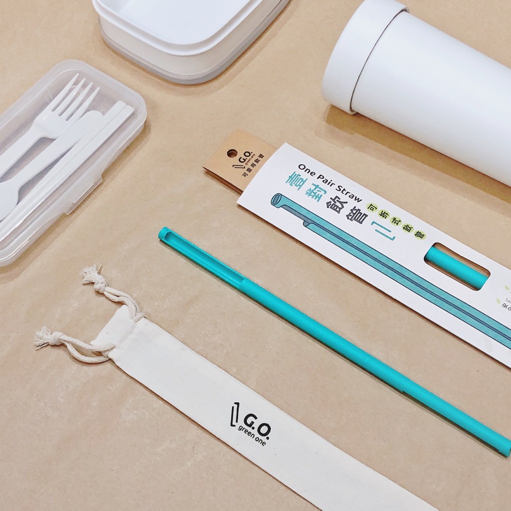 可拆式可重用的壹對飲管(設計師:Eddie Li, Vincy Ng, Vincent Mak/Green One) 可拆式可重用的壹對飲管(設計師:Eddie Li, Vincy Ng, Vincent Mak/Green One)