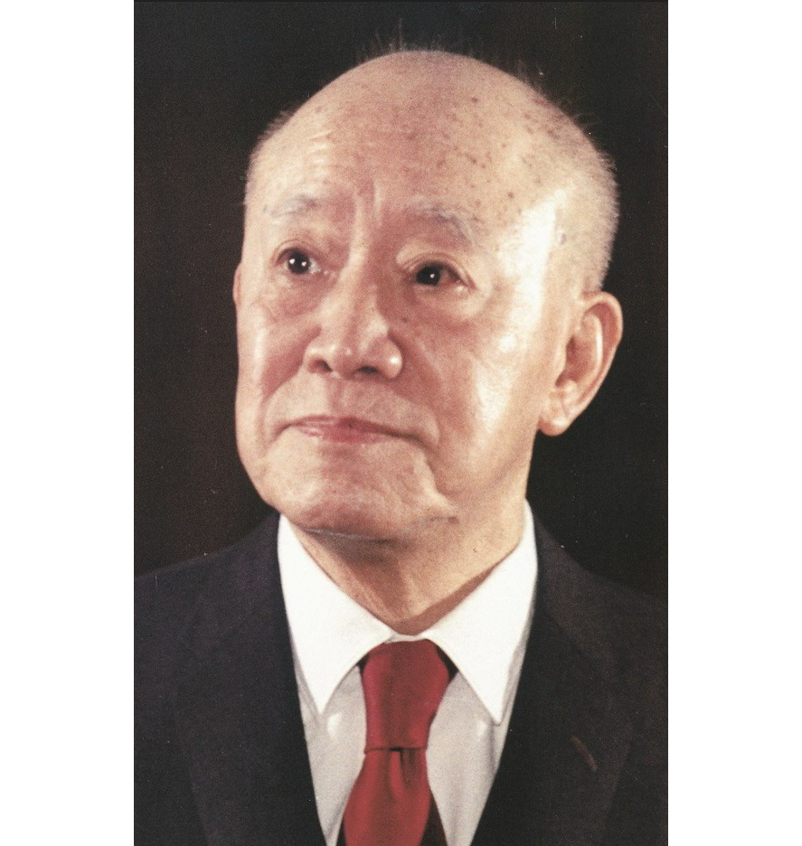 陳光甫先生,1915年於上海創立上海商業儲蓄銀行。1950年上海商業銀行在香港註冊成立時,他為首任董事長。 陳光甫先生,1915年於上海創立上海商業儲蓄銀行。1950年上海商業銀行在香港註冊成立時,他為首任董事長。