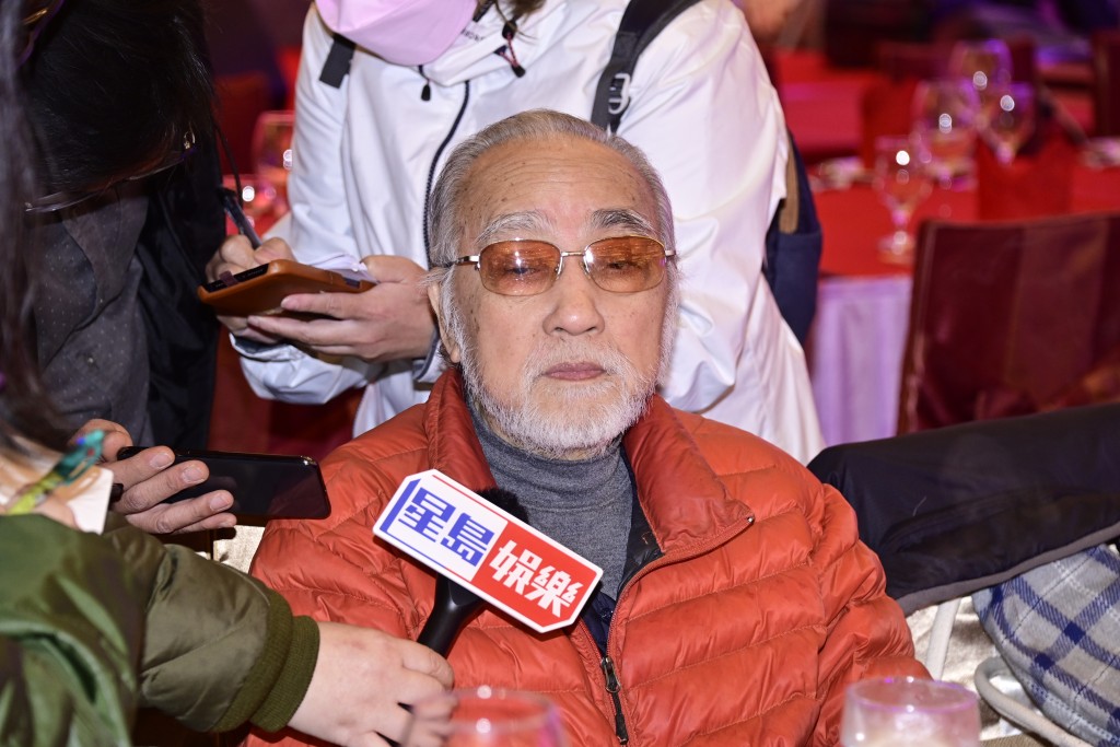 盧海鵬現年82歲，他是扮嘢界始祖。