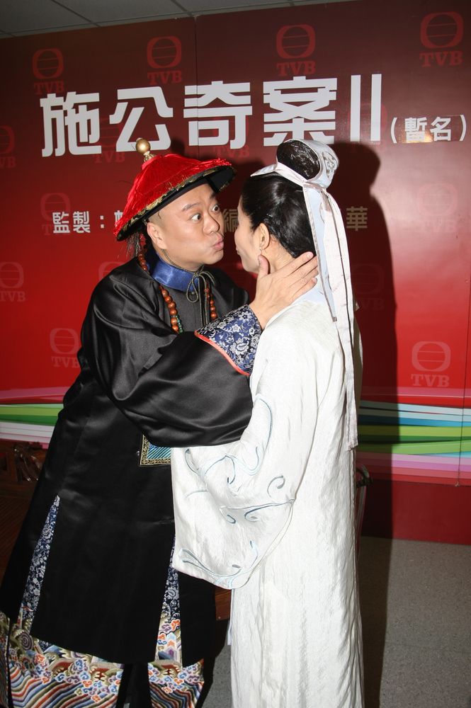 《施公奇案II》