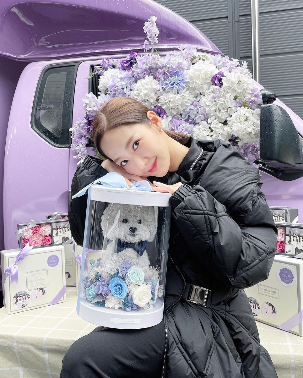 粉絲亦經常送上以愛犬Leon為原型的禮物。