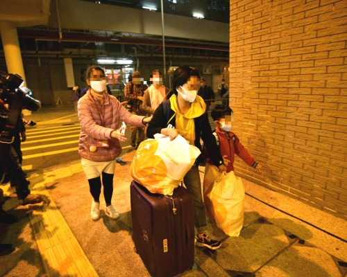 葵盛西邨部分居民搬走。資料圖片