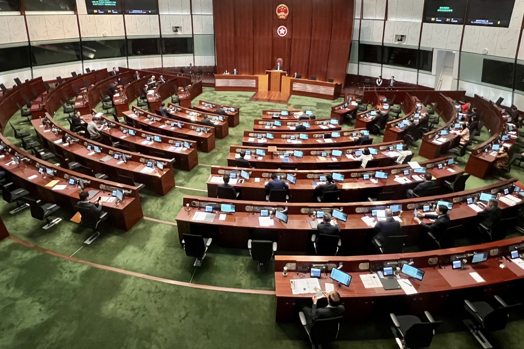 立法會政制事務委員會今日召開會議,討論聯合國經濟、社會及文化權利委員會就本港根據《公約》提交的第4次報告。資料圖片