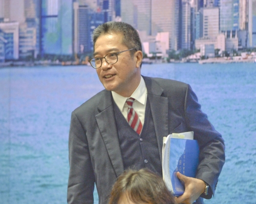 黃偉綸料交椅洲人工島擁海景夠吸引。資料圖片