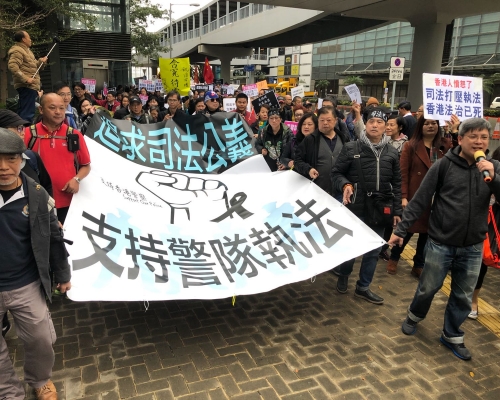 聲援警隊遊行大會稱7千人出席