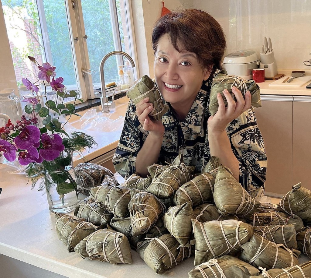 廚房好大。