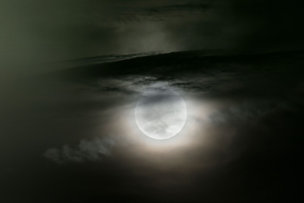 上次超級月亮為8月2日凌晨。資料圖片
