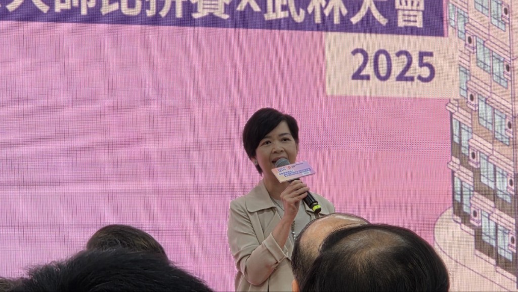 何永賢指建築行業素來缺乏人手,機械人令工地更安全,「亦令工作更有型,有助吸引年輕人入行。」 何永賢指建築行業素來缺乏人手,機械人令工地更安全,「亦令工作更有型,有助吸引年輕人入行。」