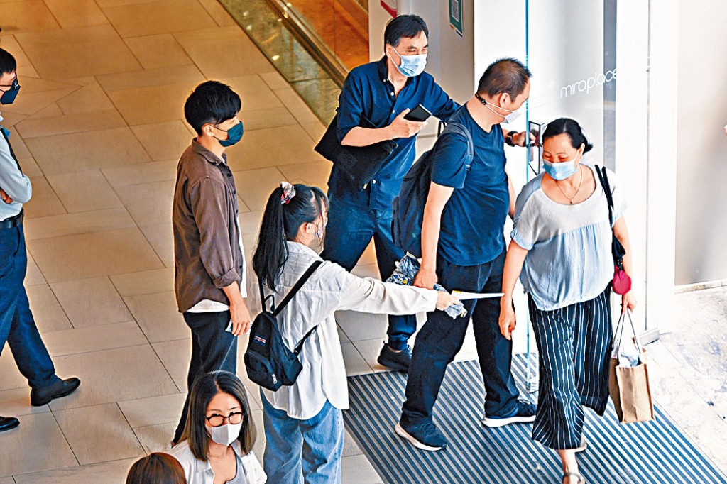 競委會關注四大地產代理,新盤佣金最少收百分之二。