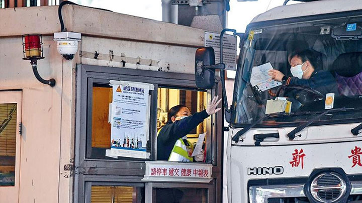 運輸署昨為跨境司機檢測2388次,發現6人初步陽性。資料圖片