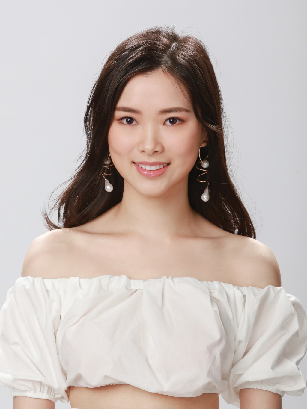 同樣18歲的趙美倫。
