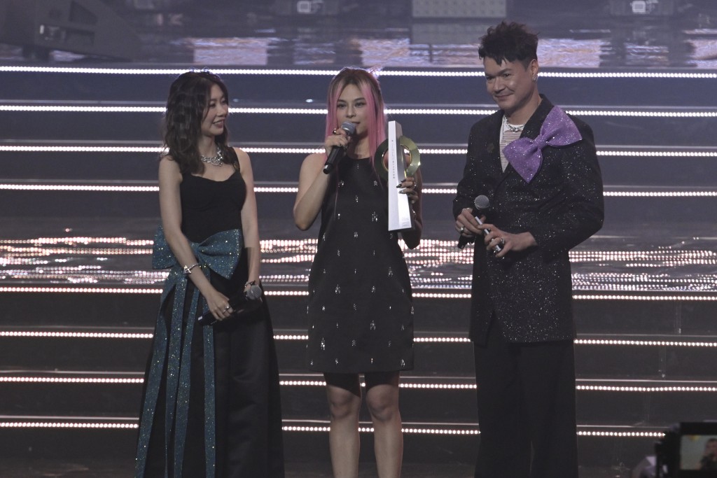 Gin Lee李幸倪表演后，再获得「最优秀流行女歌手」。