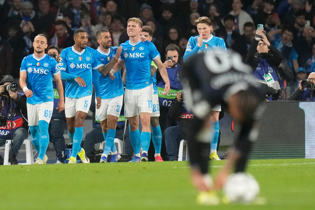 海倫建功，一度助拿玻里反超前。美聯社