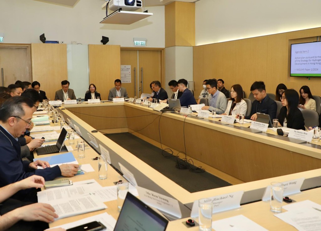 氢能源跨部门工作小组举行会议，探索氢能在香港的发展和未来方向。谢展寰网志