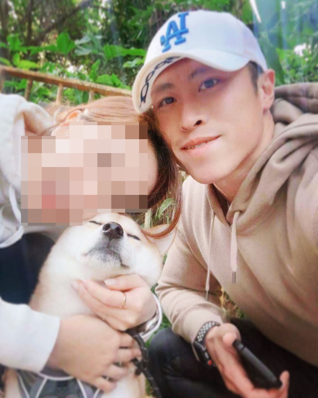 何偉豪與女朋友非常恩愛，不時出國旅行，又經常在Instagram上看到他們的生活點滴。網上圖片