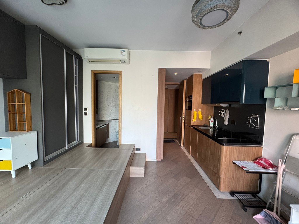 柏傲灣一個業主盤拍賣，面積318方呎。