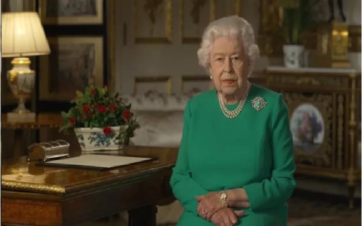 疫情重創英國經濟，英女皇罕有發表全國演說， 勉勵全國人民團結抗疫。