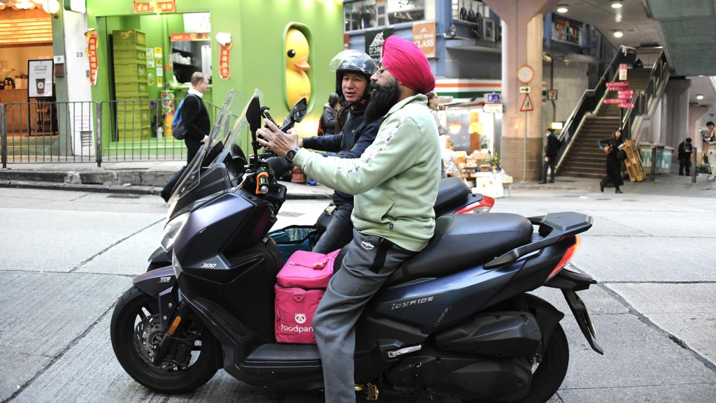 政府擬立法保障外送平台工作者工 如服務多平台遇工傷 各涉事平台須分攤賠償責任