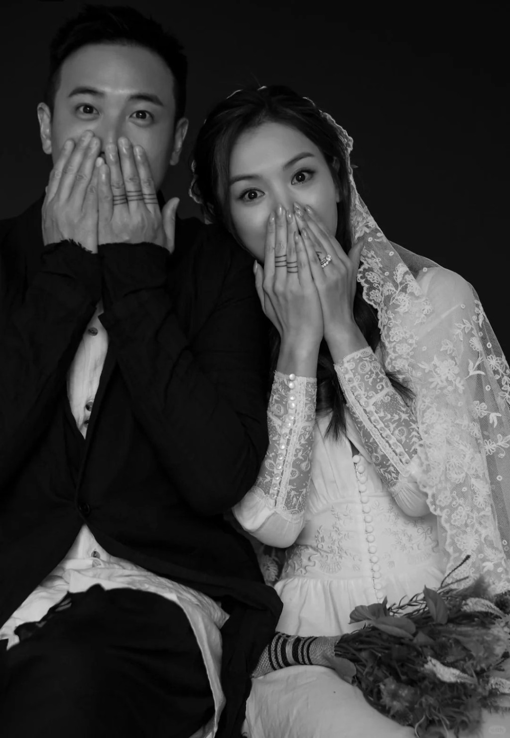 王敏奕与曾国祥于2019年9月结婚，并在日本北海道举行婚礼。
