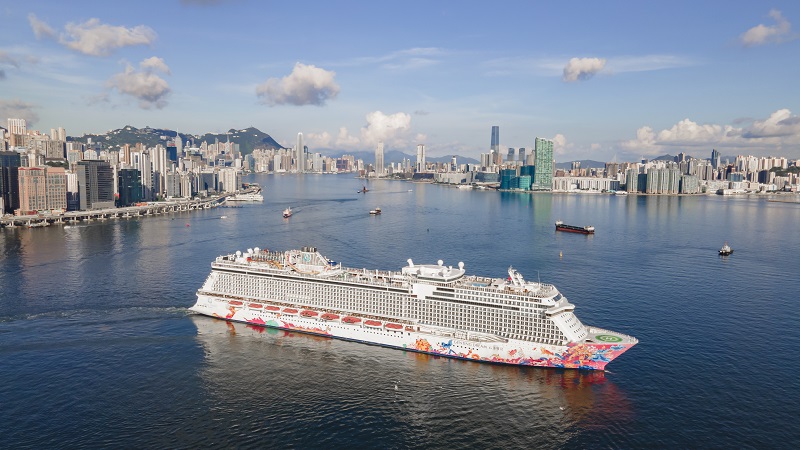 星梦邮轮云顶梦号现正在香港推出一系列邮轮公海游活动。