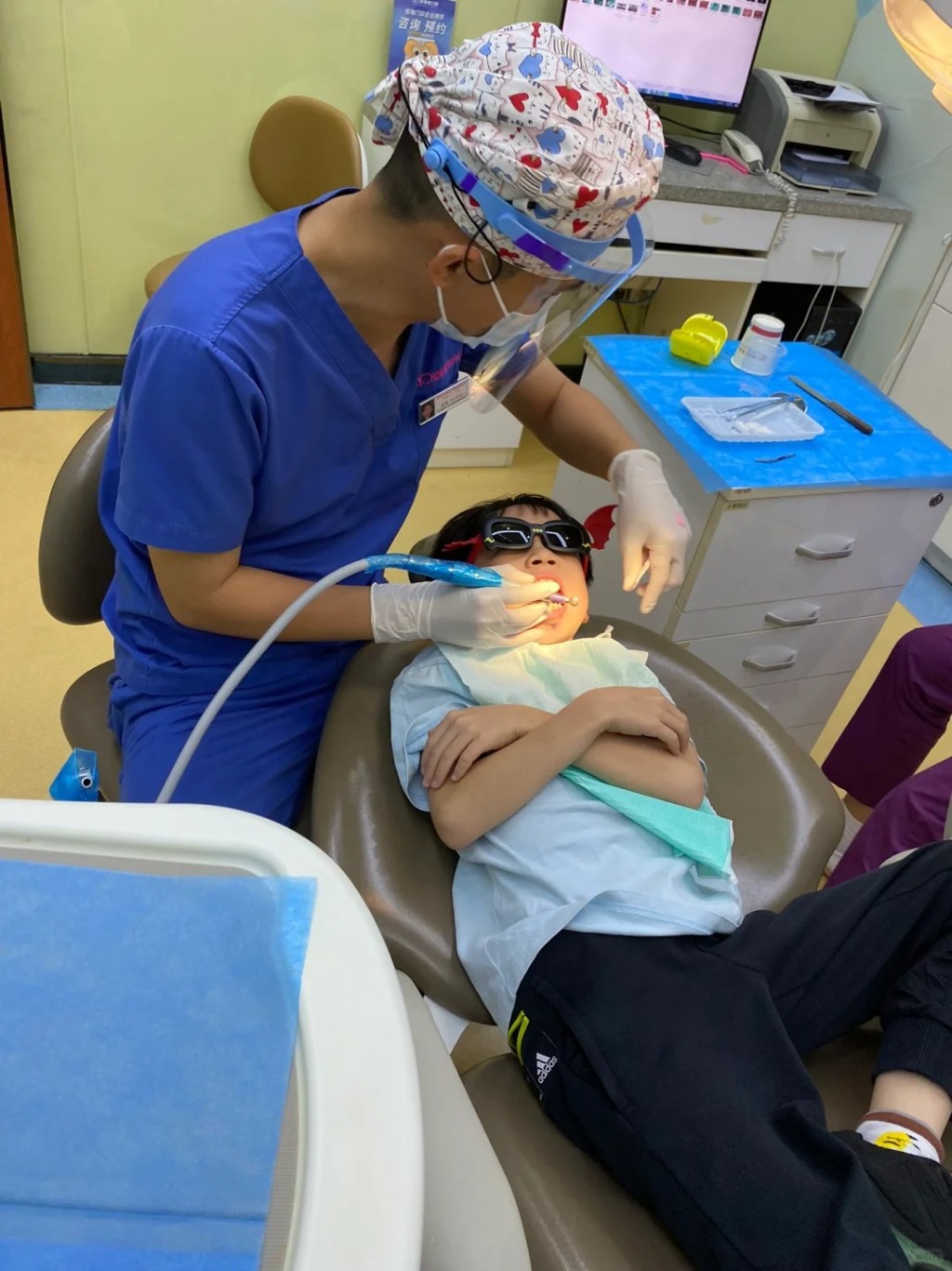 深圳市儿童医院 牙医看症情况（图片来源：小红书）