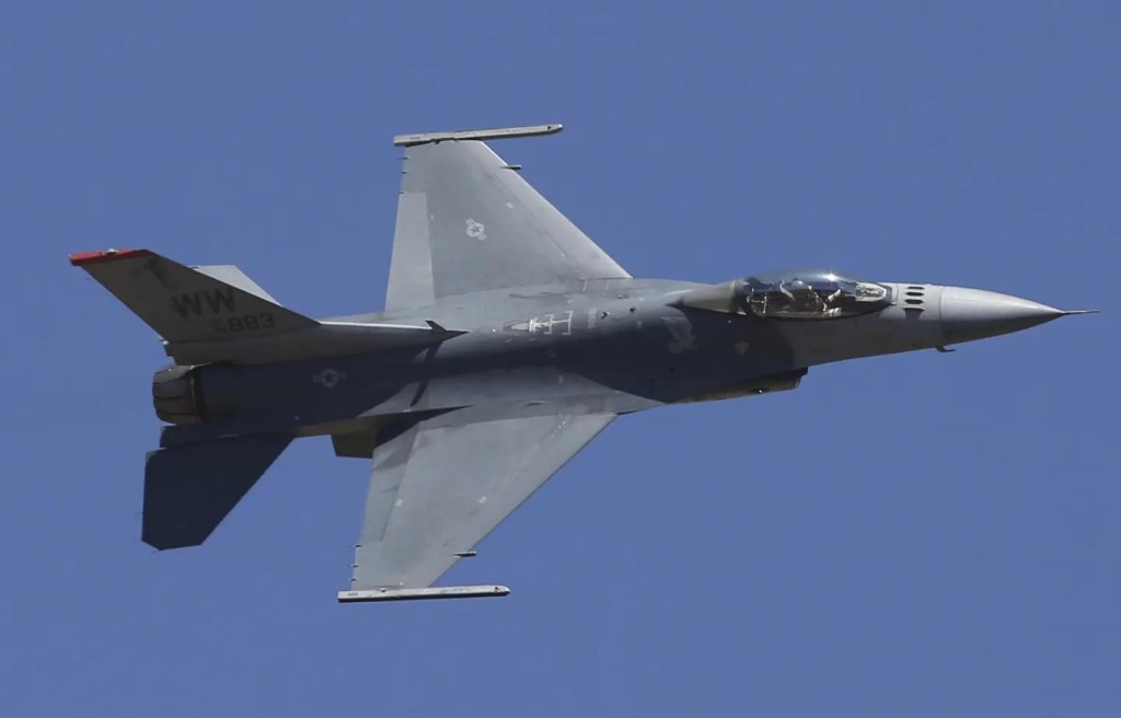美军F-16战机。美联社