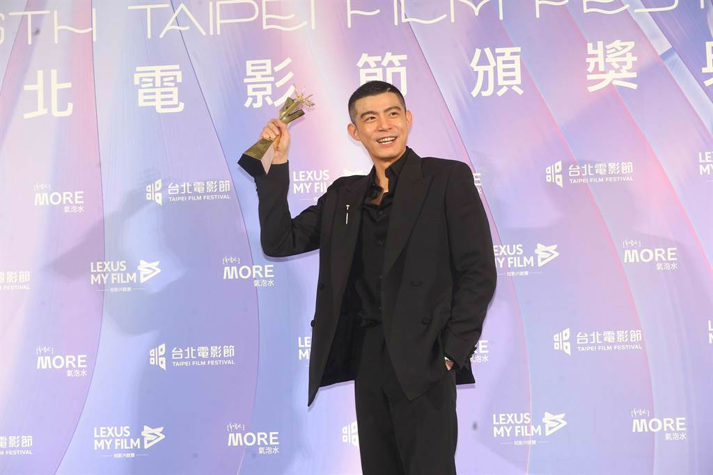 王柏杰 2023年以《疫起》获第25届台北电影奖最佳男主角。