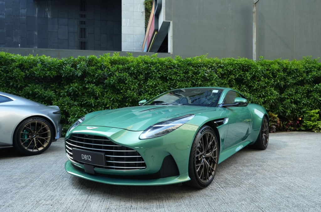 ASTON MARTIN超級跑車 DB12。