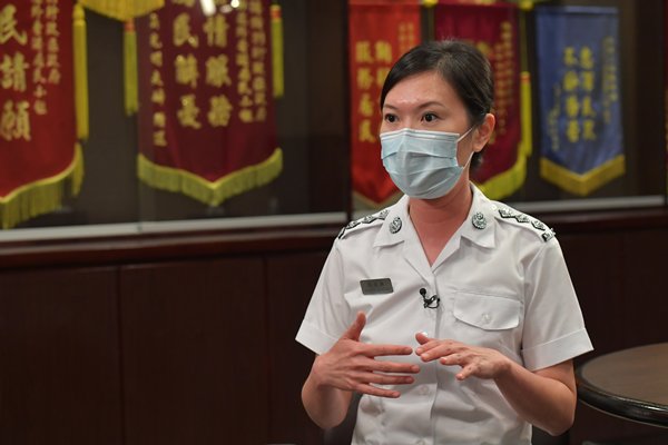 總入境事務主任鄺慧賢表示,入境處正研究利用不同途徑,例如手機應用程式等方便港人向協助在外香港居民小組求助。政府新聞處