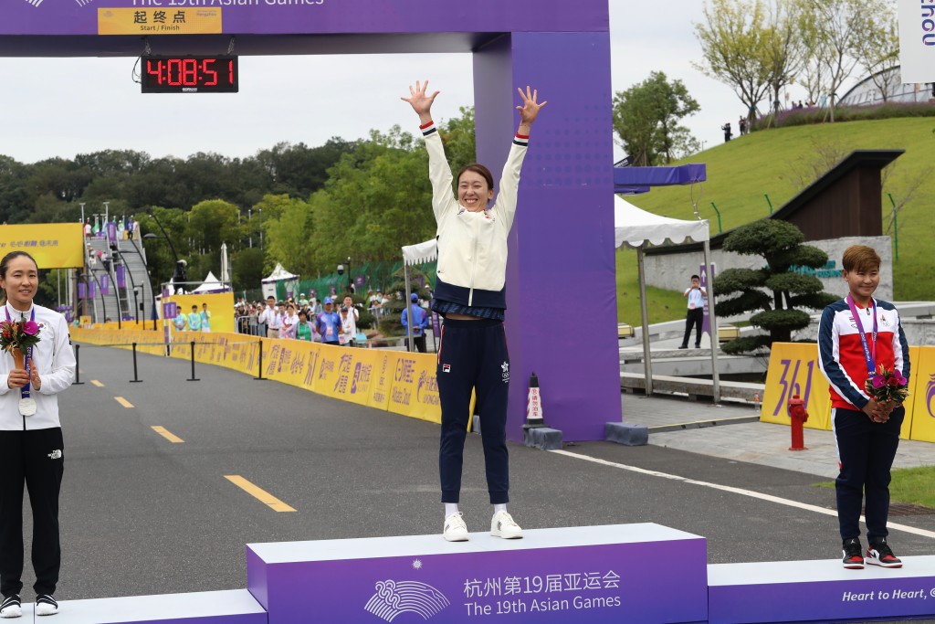 杨倩玉为港队赢得首面亚运女子个人公路赛奖牌。