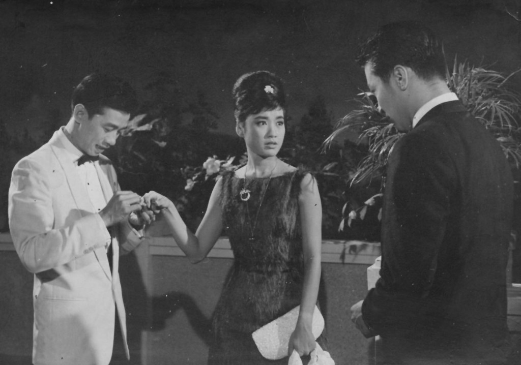 南紅與楚原非常合拍，曾拍他執導的多部電影，包括在1963年與謝賢、胡楓演出《含淚的玫瑰》。