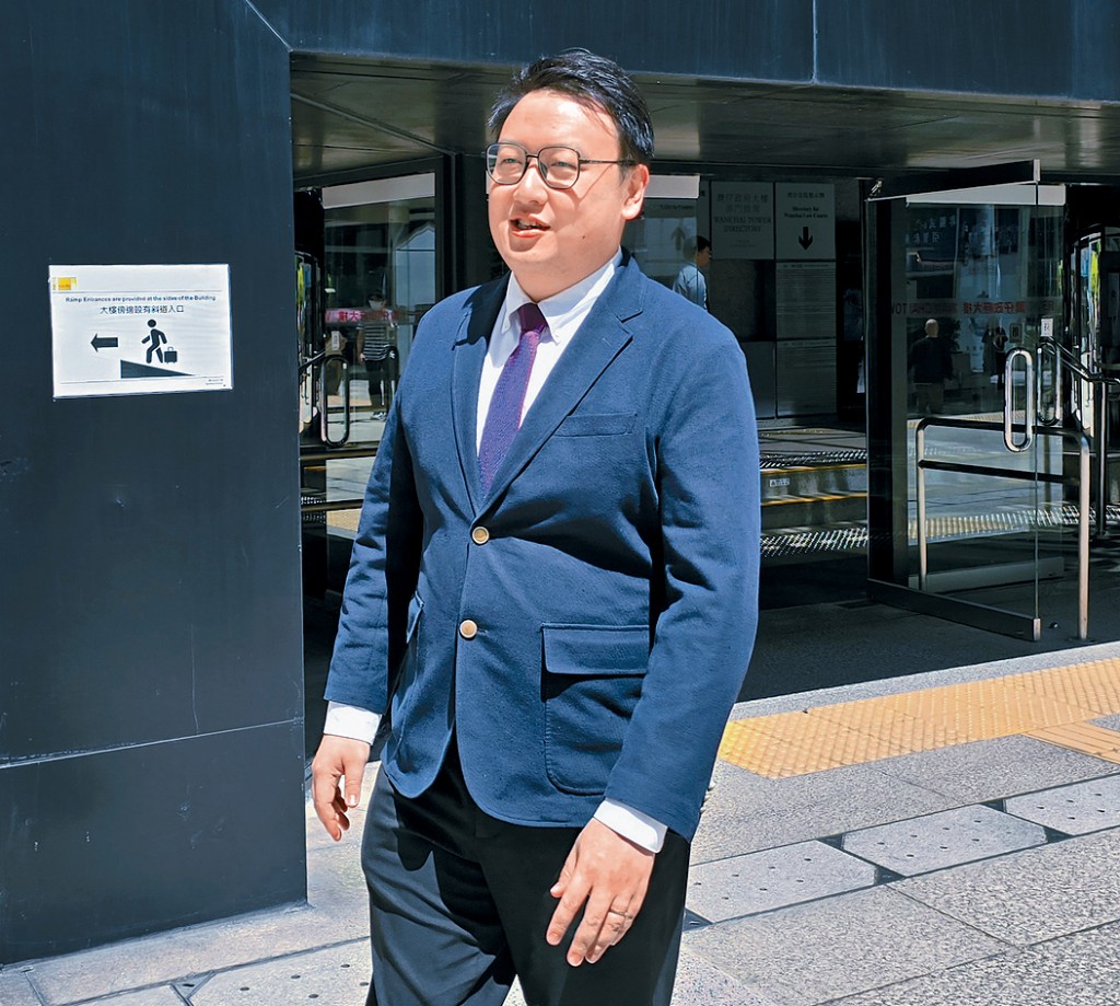 元朗區議員施駿興被判「與年齡在16歲以下的女童性交」罪成。