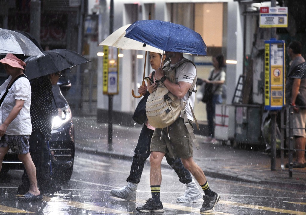 港島東區的雨勢持續猛烈。資料圖片 港島東區的雨勢持續猛烈。資料圖片