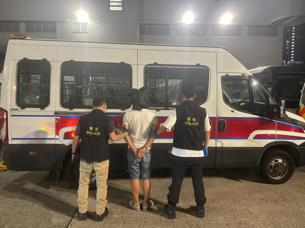 35歲姓陳本地男子涉嫌「製造危險藥物」及「販運危險藥物」被捕。