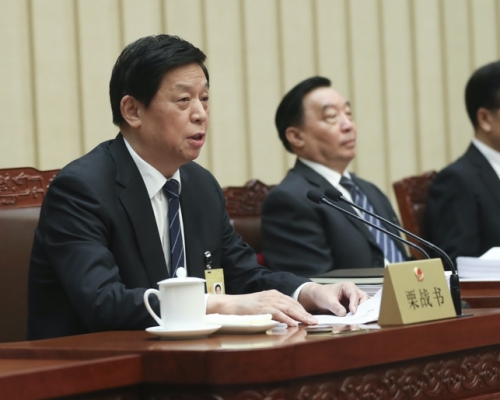 栗戰書召開十三屆全國人大常委會第十七次會議。 新華社圖片