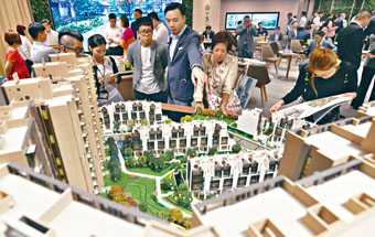 市场消息指，元朗山水盈暂收约100票，录超额认购。