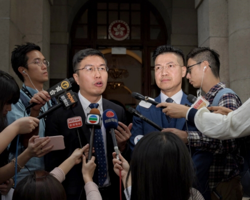 區諾軒及范國威因選舉呈請，被法庭頒布非妥為當選。終審法院拒絕受理兩人上訴，兩人即時失去立法會議席。 