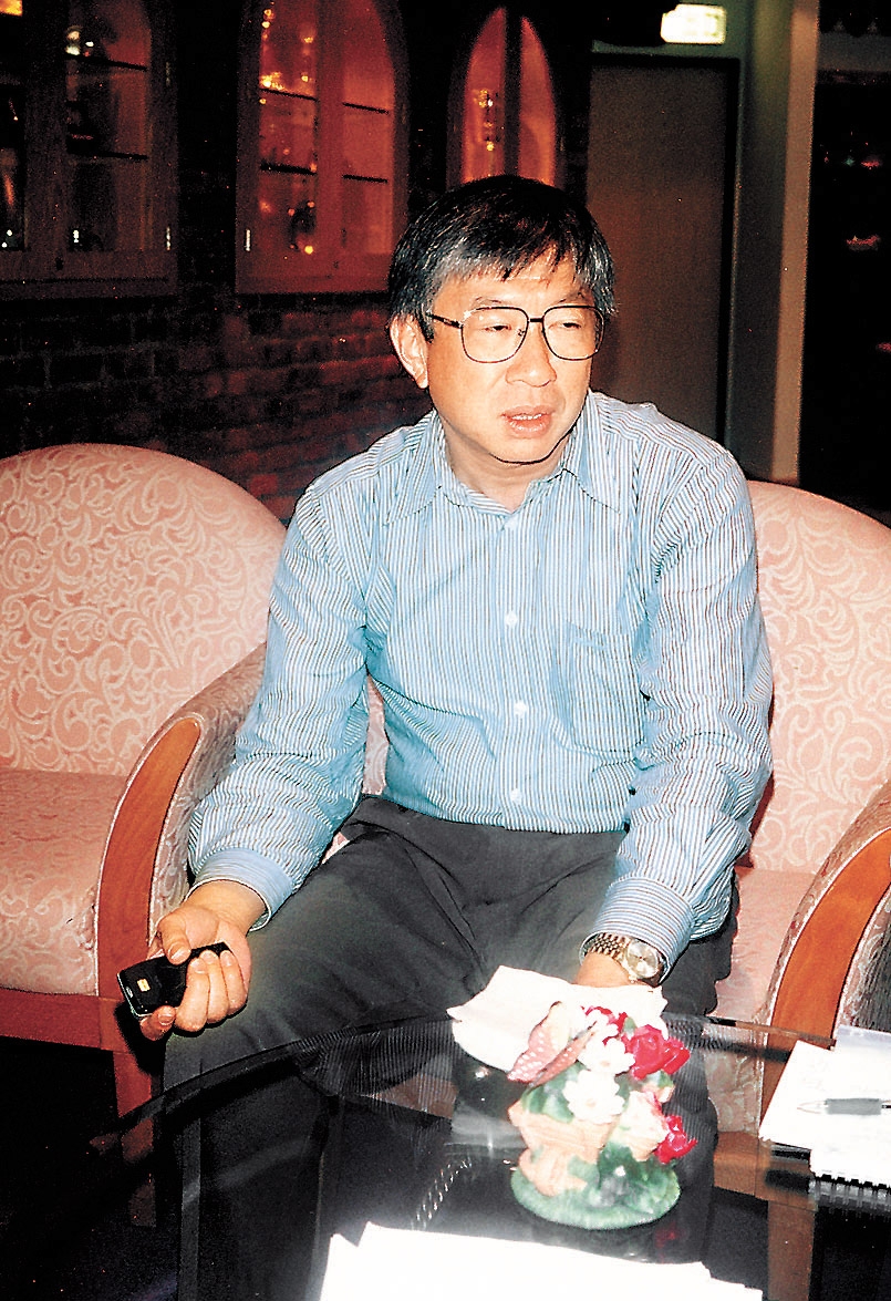 陈荣美曾担任戏院商会会长，以及电影发展委员会委员。