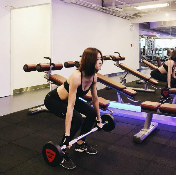 純純一星期操肌操足4日，先能夠Keep住美好身段。