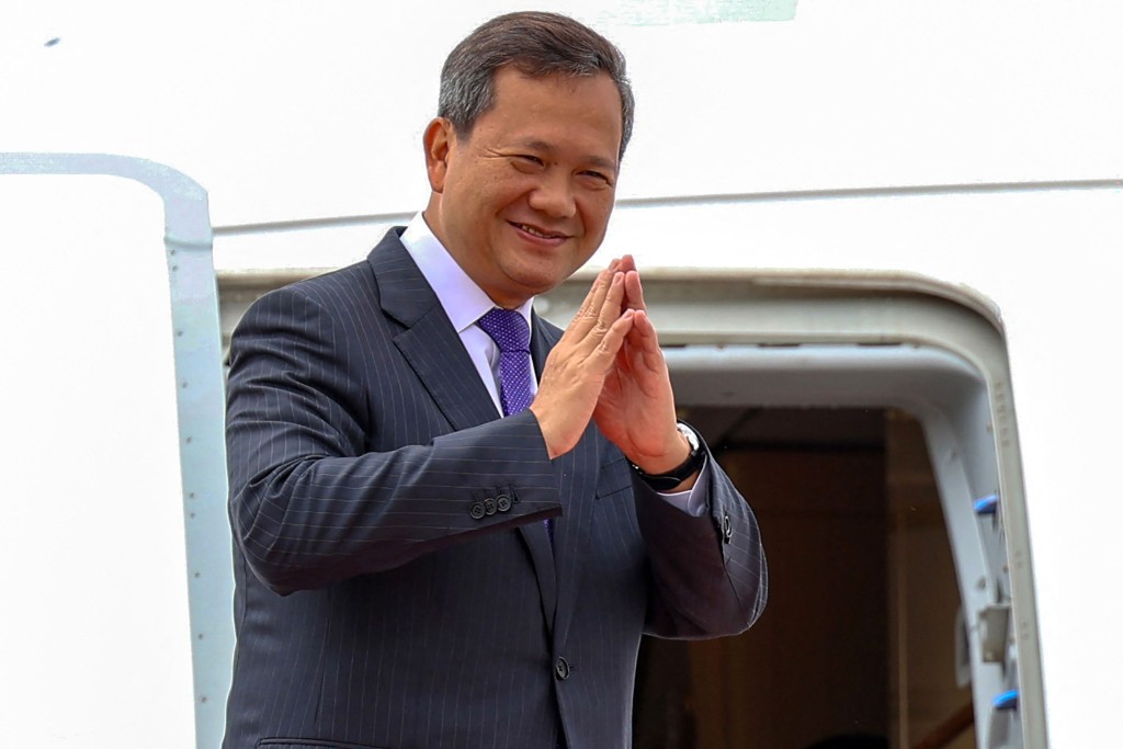 柬埔寨首相洪瑪奈表示，自周一自午夜12時停火以來，前線局勢有所緩和。法新社